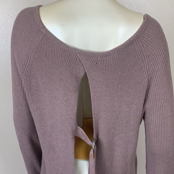 Beautiful women’s TROUVÉ sweater bell sleeves open back cashmere blend - Picture 4 of 9